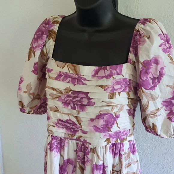 ✨ Abercrombie and Fitch Emerson purple floral size sold out - Picture 3 of 7